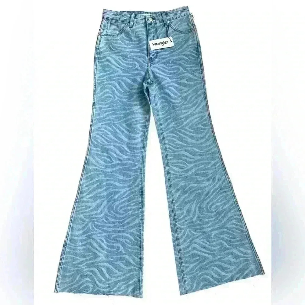 Free Peolple X WRANGLER WOMEN MEOW LASER TIGER WANDERER FLARE JEANS NWT 28,25,30